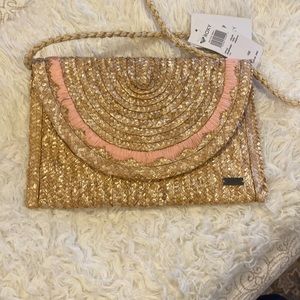 Women’s Roxy crossover